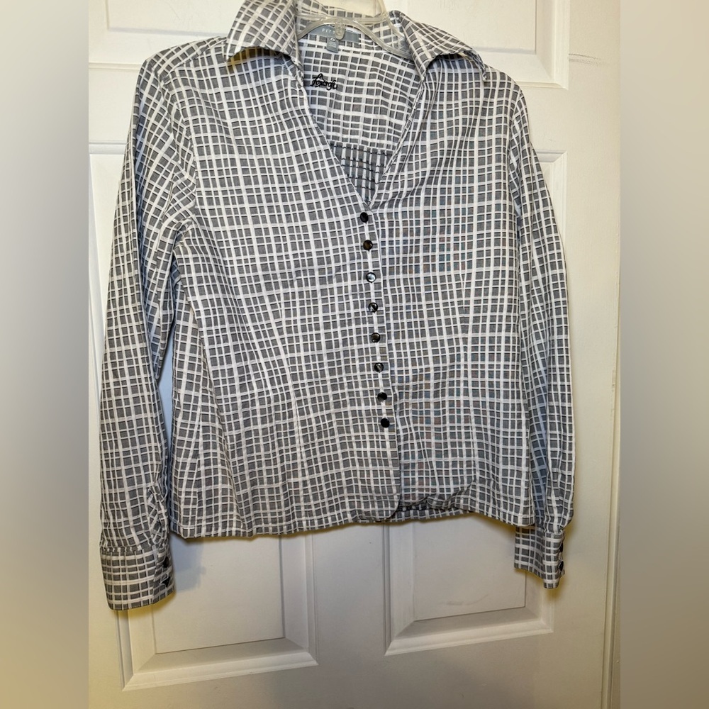 Foxcroft V Neck White Black Plaid Fitted Blouse Sz 10 Wrinkle Free Black Pearl